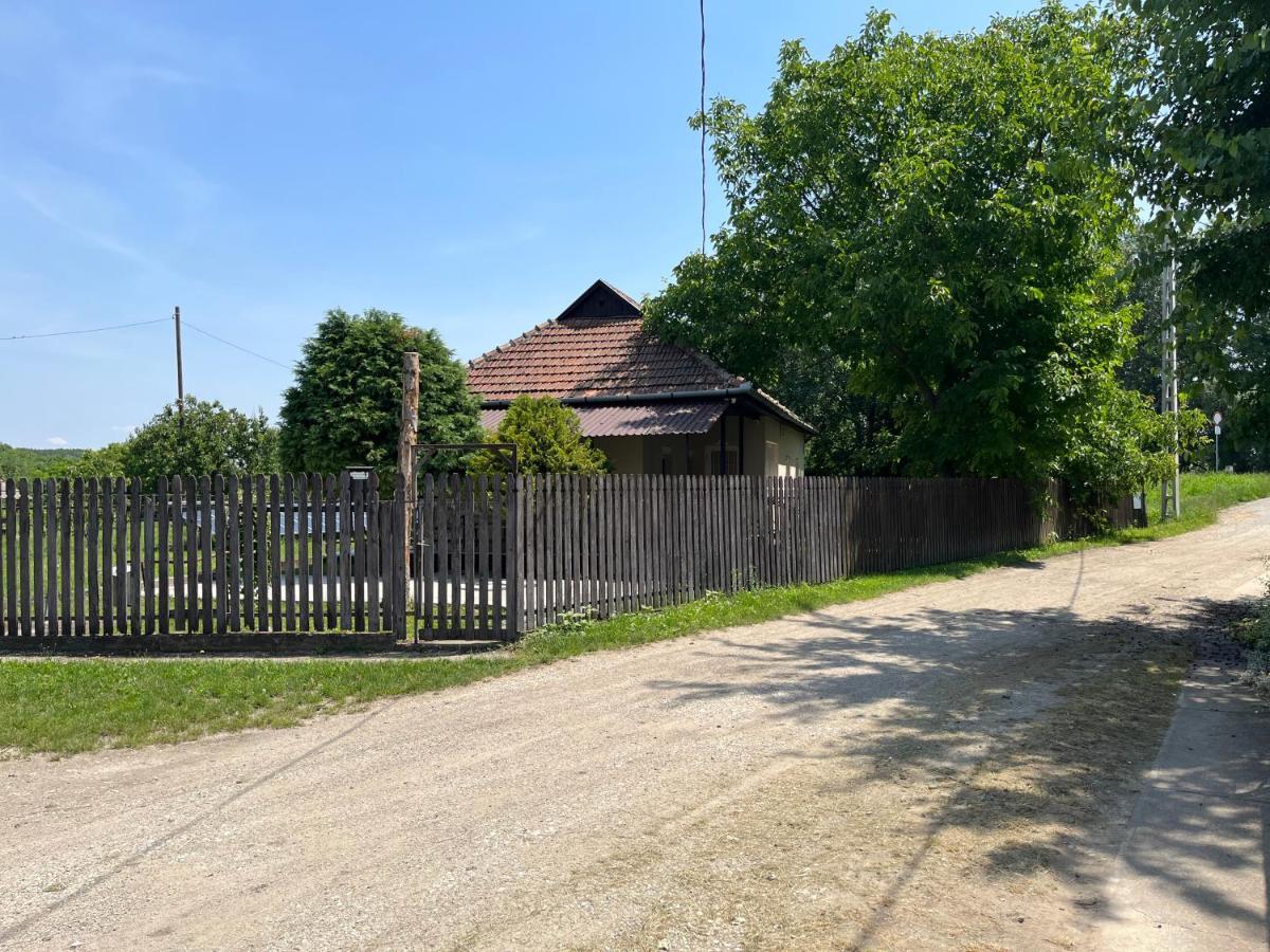 Tiszavirág apartman Tiszakeszi Exterior foto